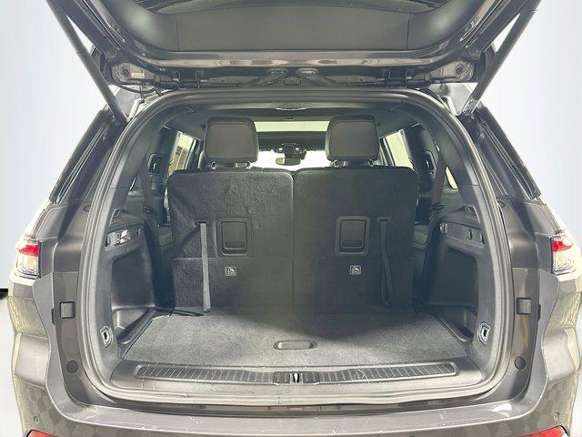 2024 Jeep Grand Cherokee L Vehicle Photo in Doylsetown, PA 18901