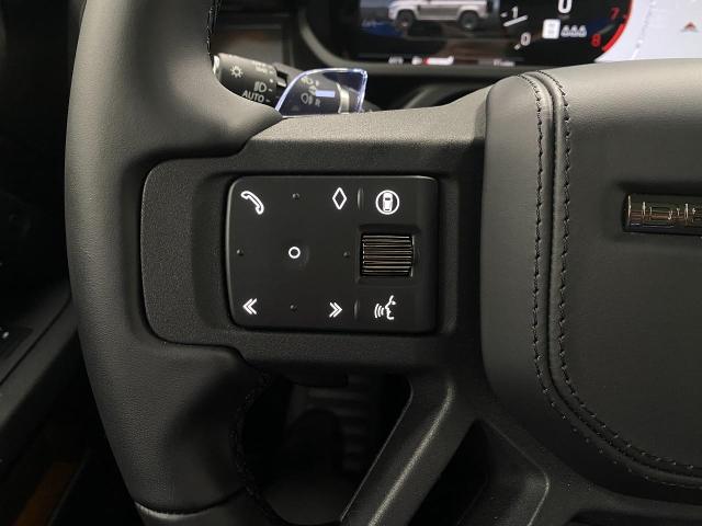 2025 Defender Vehicle Photo in Appleton, WI 54913