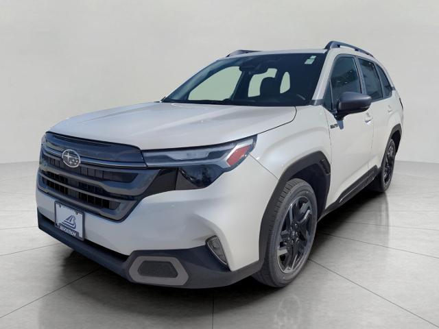 2025 Subaru Forester Vehicle Photo in Green Bay, WI 54304