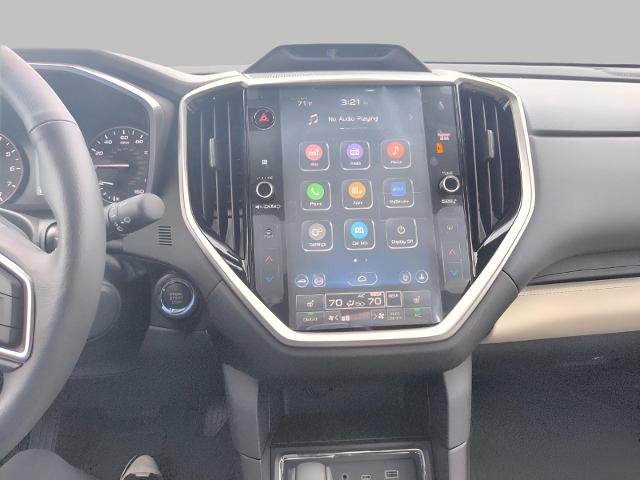 2025 Subaru Ascent Vehicle Photo in Green Bay, WI 54304