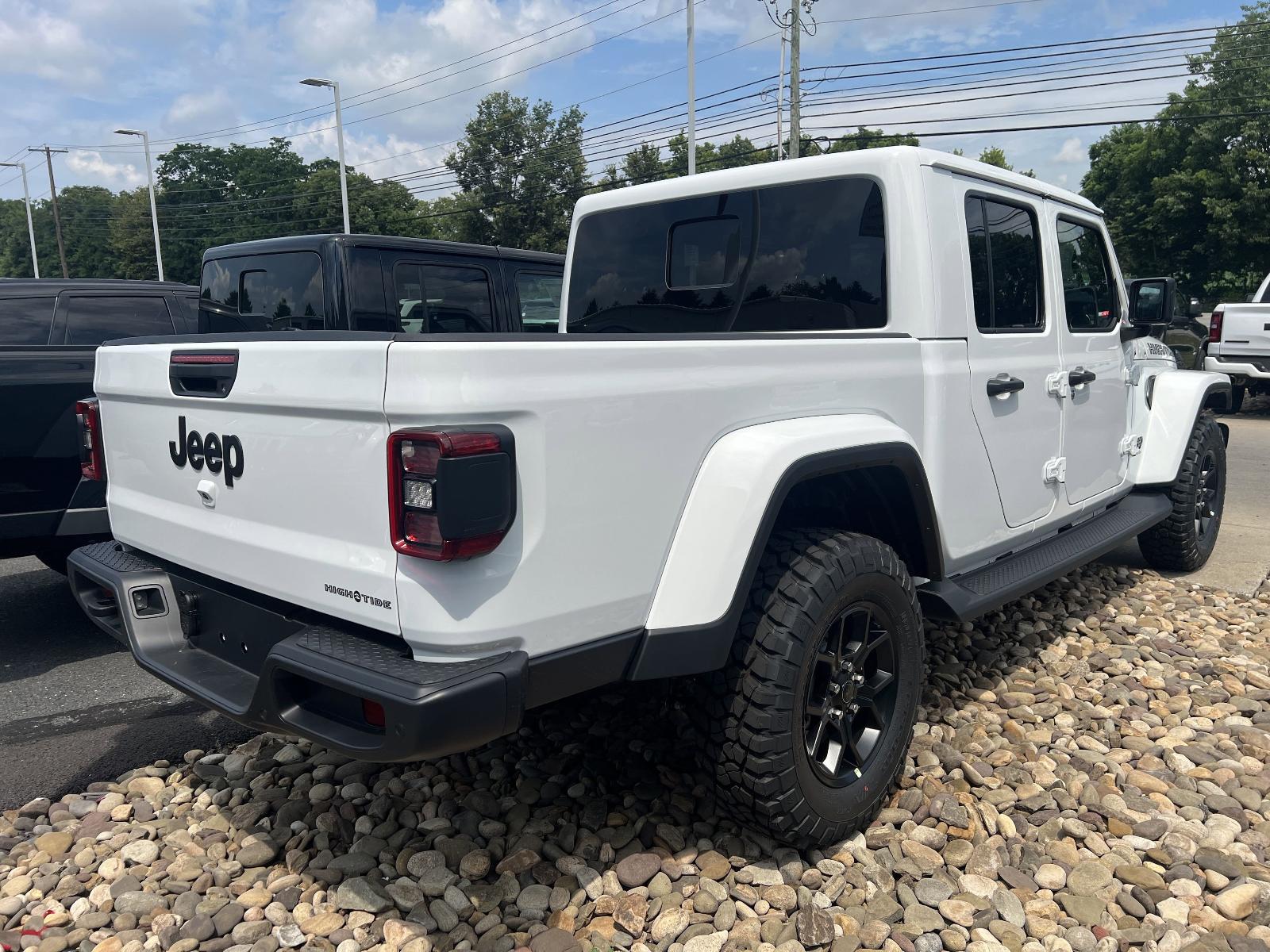 2025 Jeep Gladiator Vehicle Photo in Mechanicsburg, PA 17050-1707