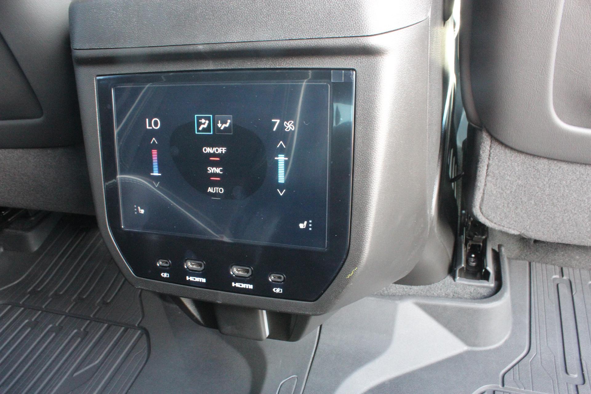 2025 GMC Yukon Vehicle Photo in AURORA, CO 80012-4011