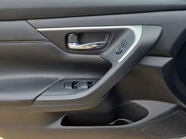 2015 Nissan Altima Vehicle Photo in WATERTOWN, CT 06795-3318