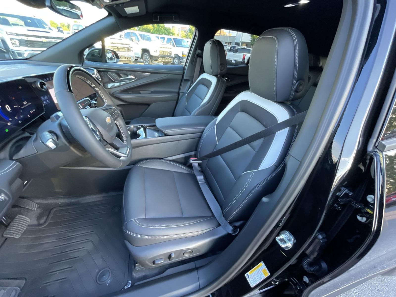 2025 Chevrolet Blazer EV Vehicle Photo in BENTONVILLE, AR 72712-4322