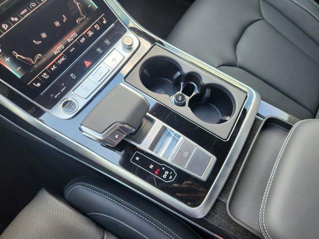 2025 Audi Q7 Vehicle Photo in HOUSTON, TX 77090