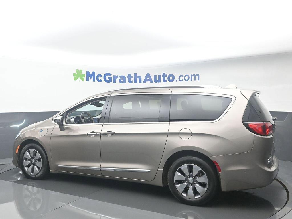2018 Chrysler Pacifica Vehicle Photo in Marion, IA 52302