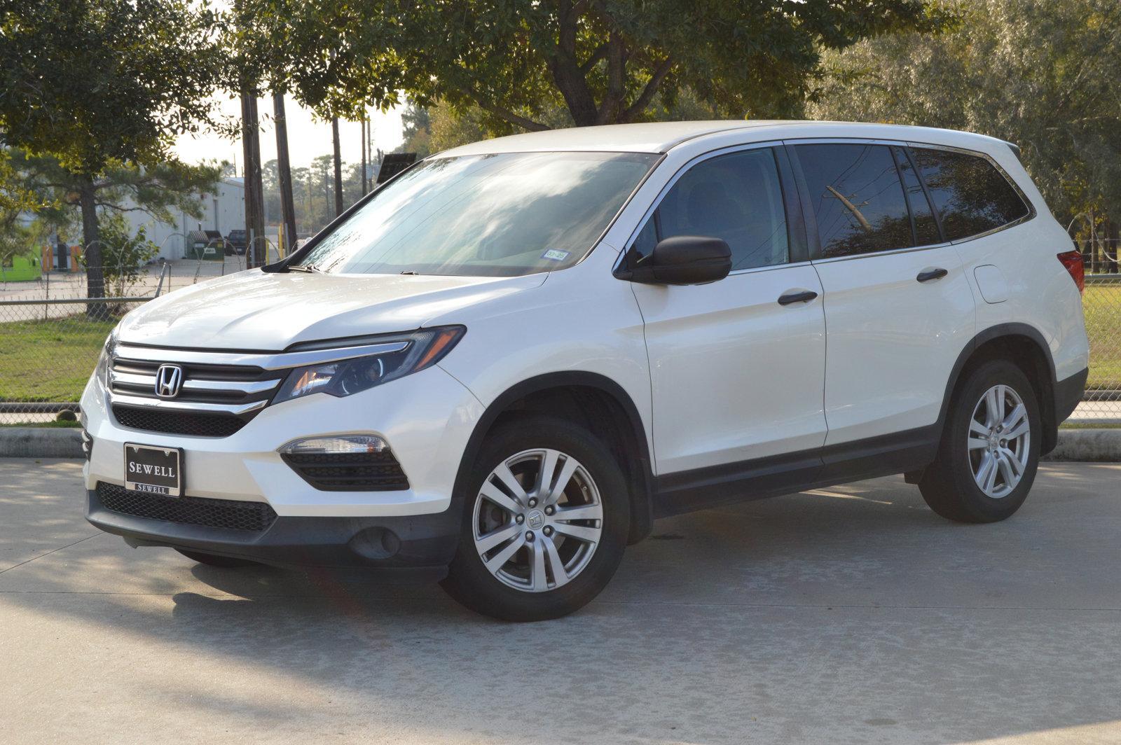 2017 Honda Pilot Vehicle Photo in Houston, TX 77090