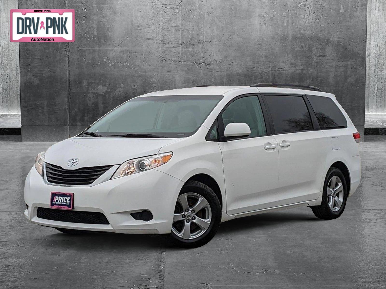 2014 Toyota Sienna Vehicle Photo in Spokane Valley, WA 99212