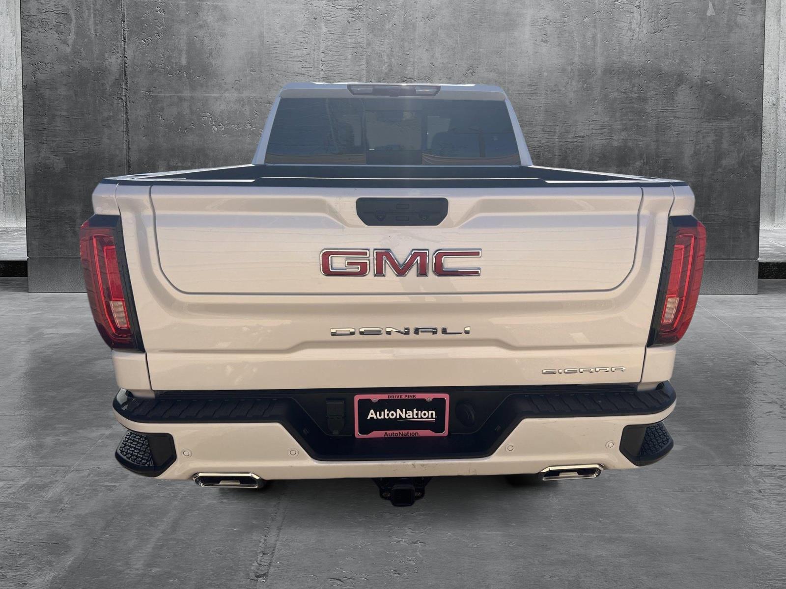 2025 GMC Sierra 1500 Vehicle Photo in MEMPHIS, TN 38115-1503