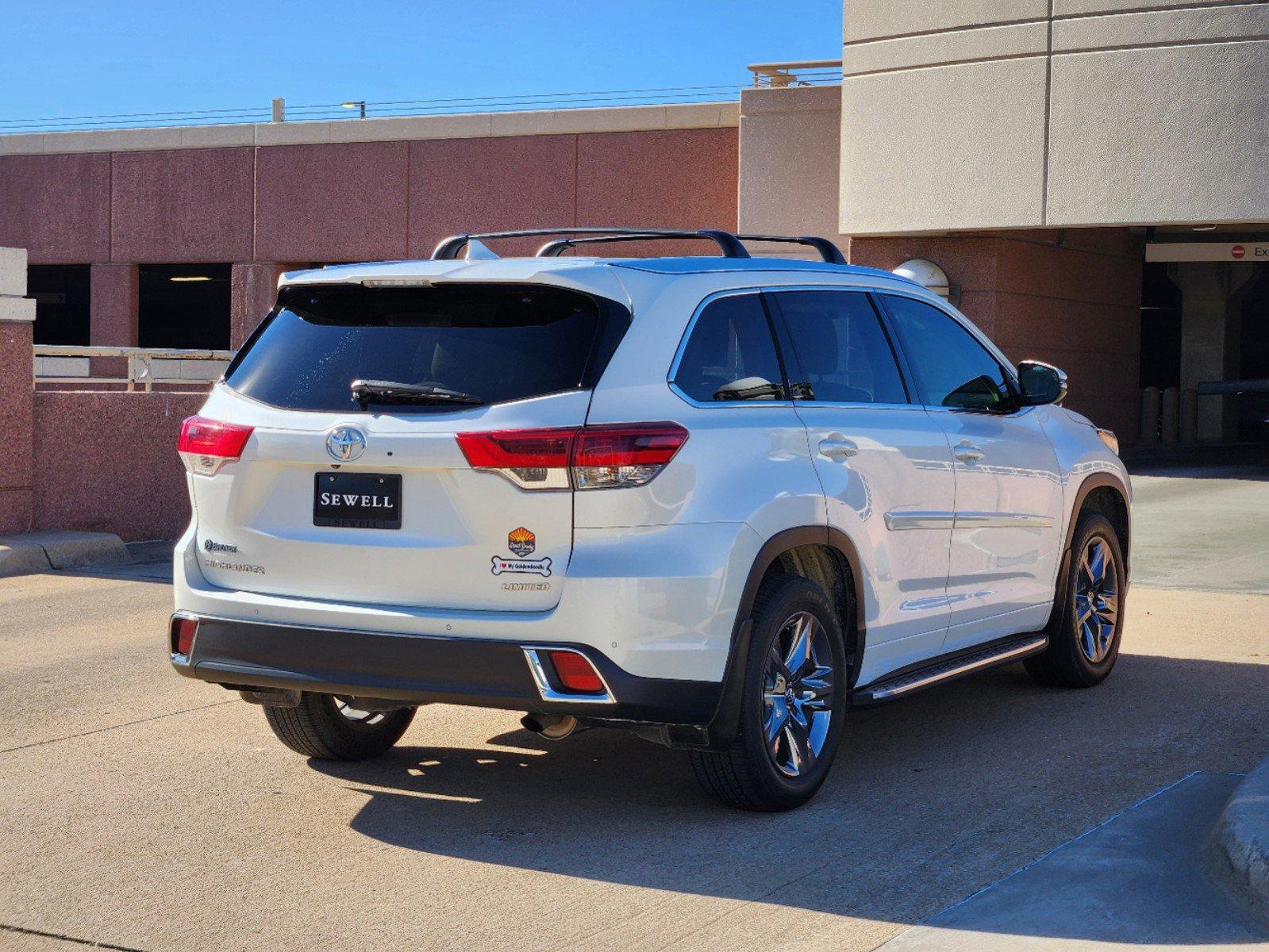 2019 Toyota Highlander Vehicle Photo in PLANO, TX 75024