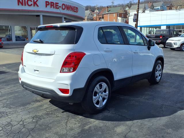 2017 Chevrolet Trax Vehicle Photo in TARENTUM, PA 15084-1435