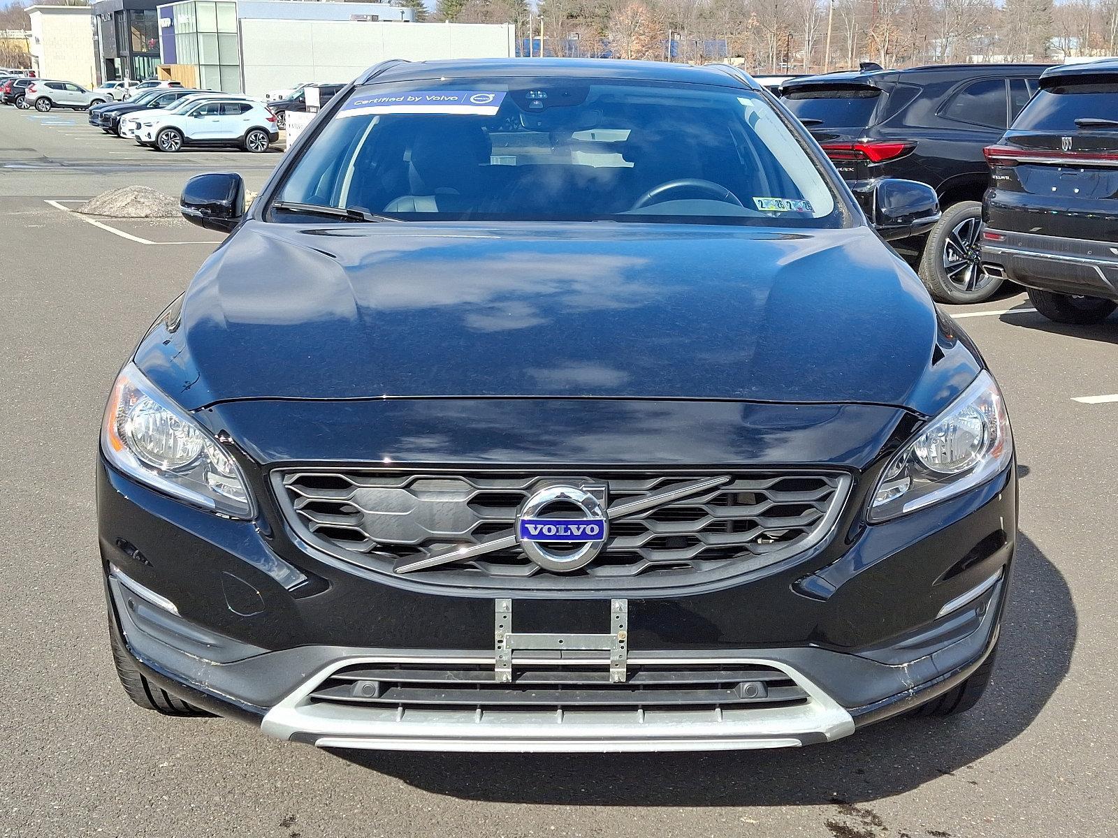 2018 Volvo V60 Cross Country Vehicle Photo in Trevose, PA 19053