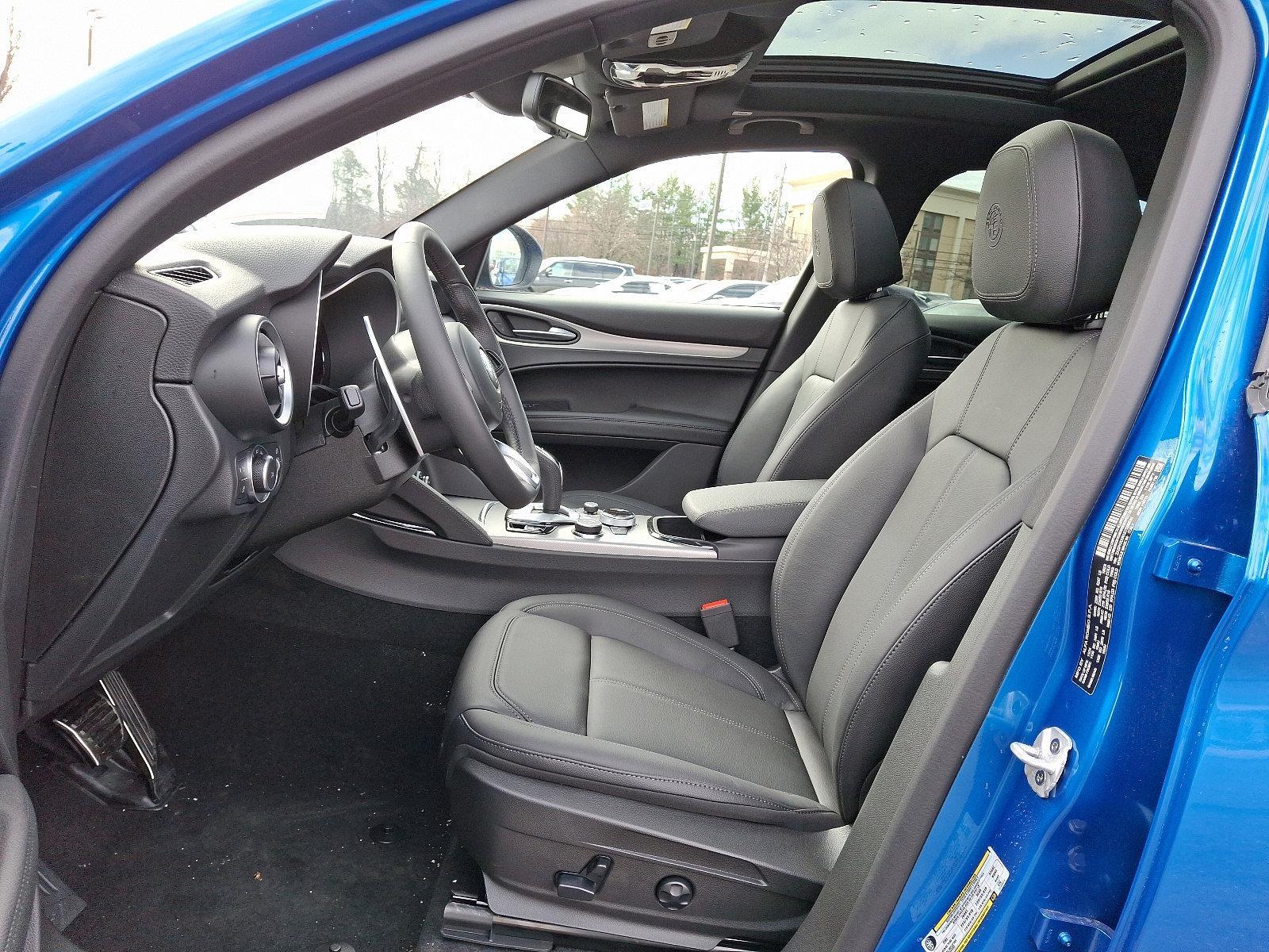 2025 Alfa Romeo Stelvio Vehicle Photo in Willow Grove, PA 19090