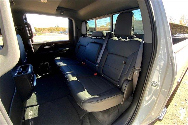 2024 GMC Sierra 2500 HD Vehicle Photo in TOPEKA, KS 66609-0000