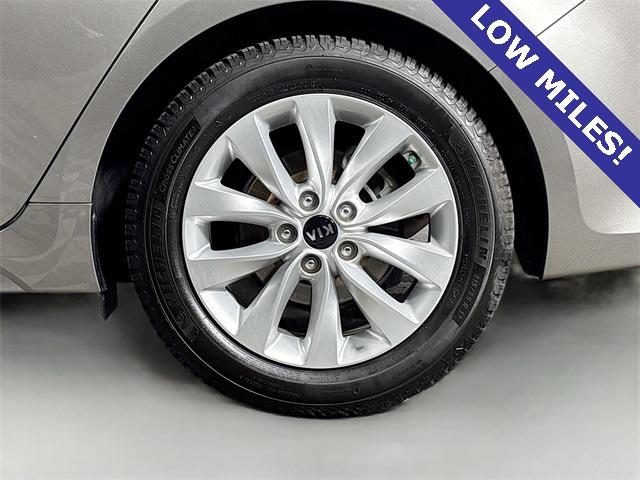 2017 Kia Optima Vehicle Photo in Puyallup, WA 98371