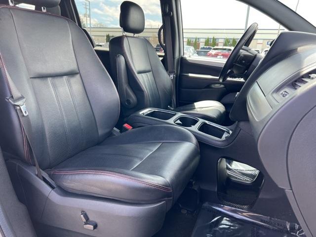 2018 Dodge Grand Caravan Vehicle Photo in GREEN BAY, WI 54304-5303