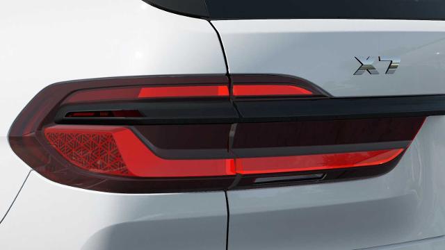 2026 BMW X7 M60i Vehicle Photo in GRAPEVINE, TX 76051
