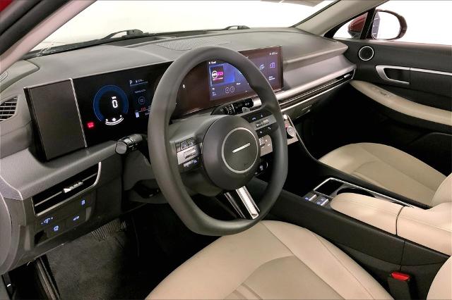 2024 Hyundai SONATA Vehicle Photo in Lees Summit, MO 64086