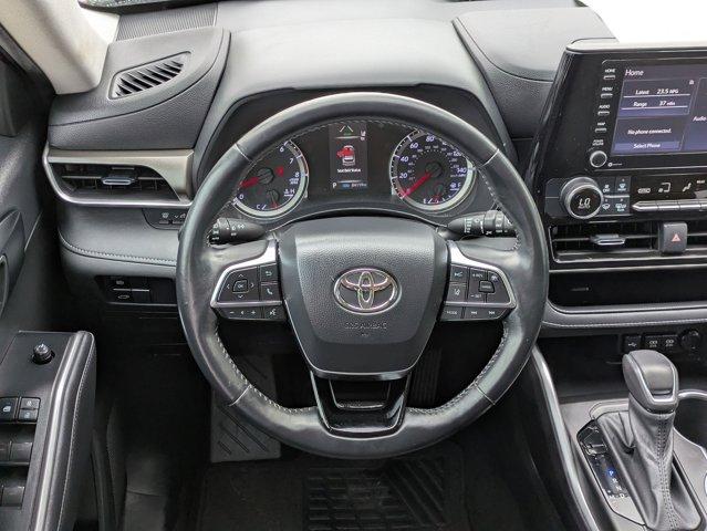 2021 Toyota Highlander Vehicle Photo in SELMA, TX 78154-1460