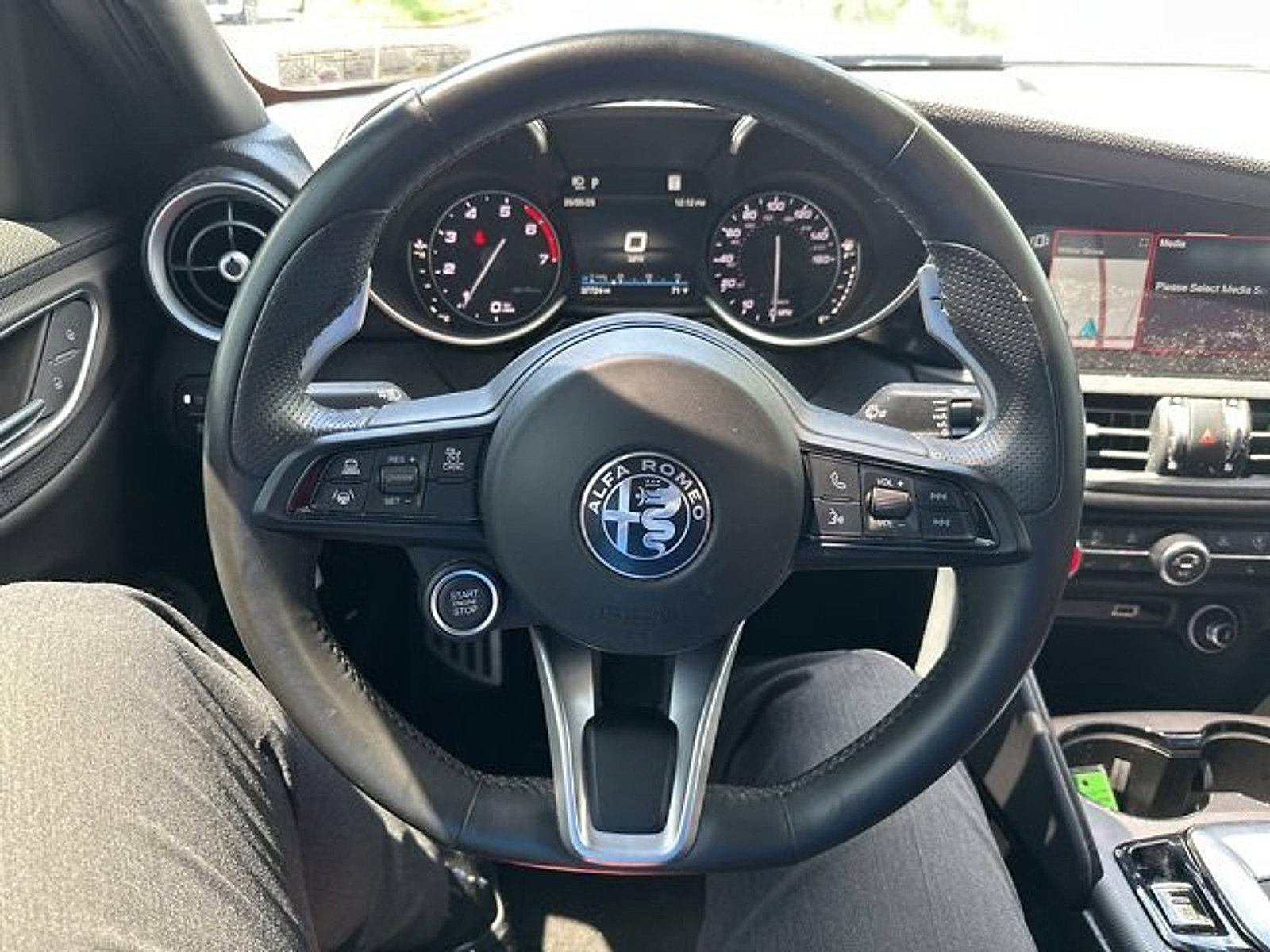 2022 Alfa Romeo Giulia Vehicle Photo in Willow Grove, PA 19090