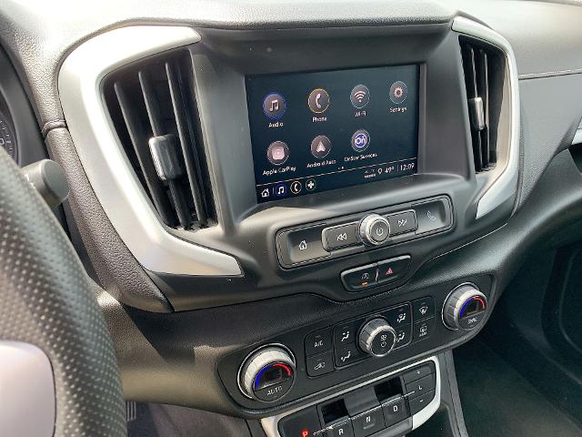 2022 GMC Terrain Vehicle Photo in MOON TOWNSHIP, PA 15108-2571