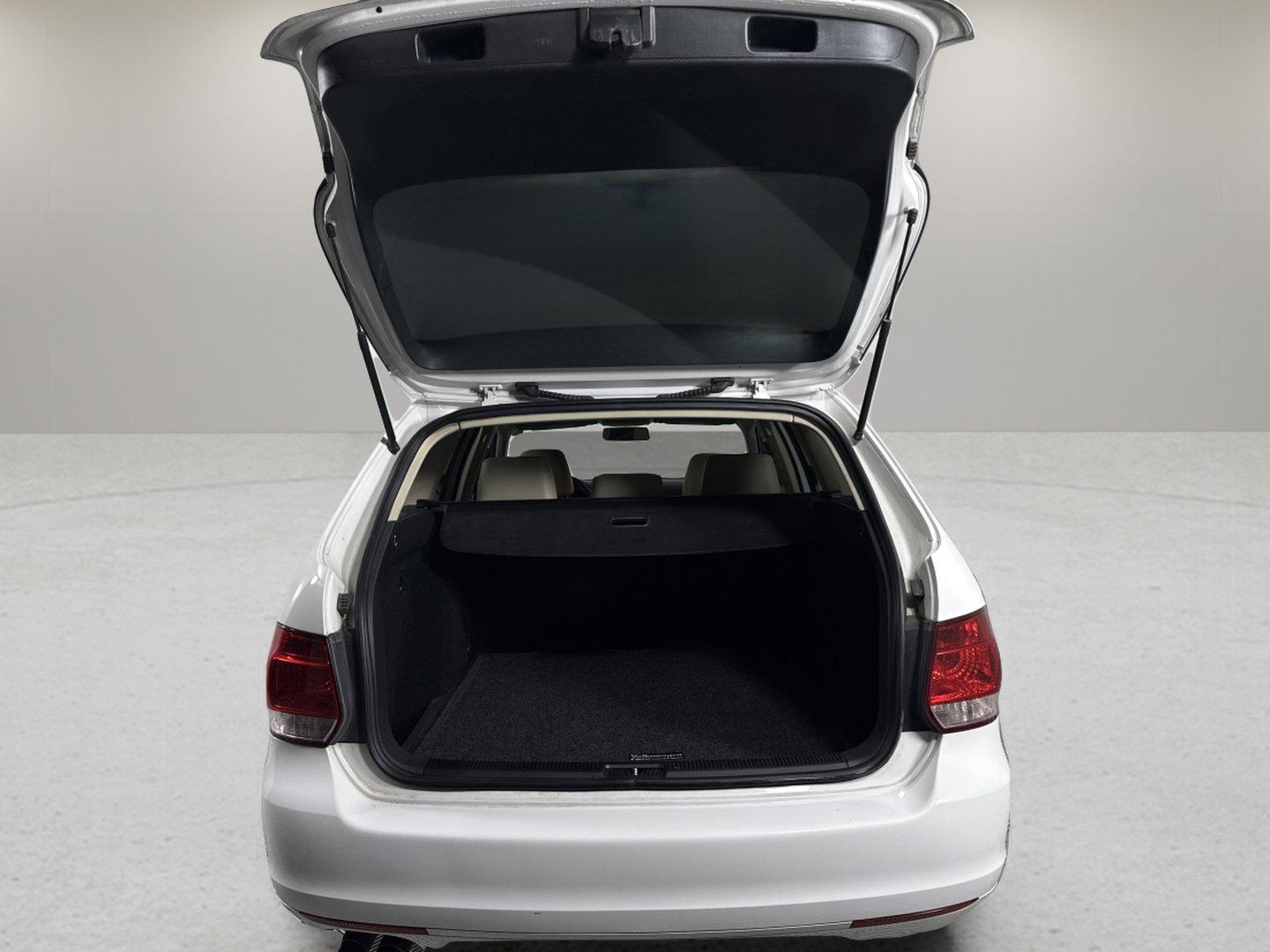 2013 Volkswagen Jetta SportWagen Vehicle Photo in Georgetown, TX 78626