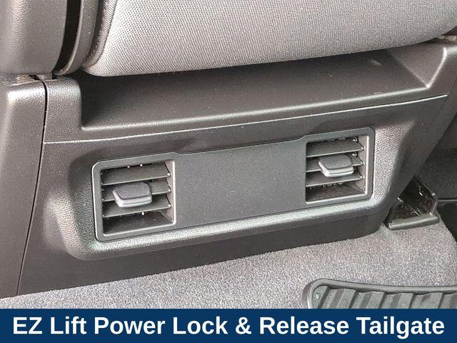 2023 Chevrolet Silverado 1500 Vehicle Photo in PAWLING, NY 12564-3219