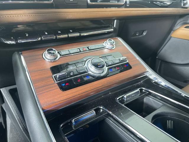 2023 Lincoln Aviator Vehicle Photo in GILBERT, AZ 85297-0402