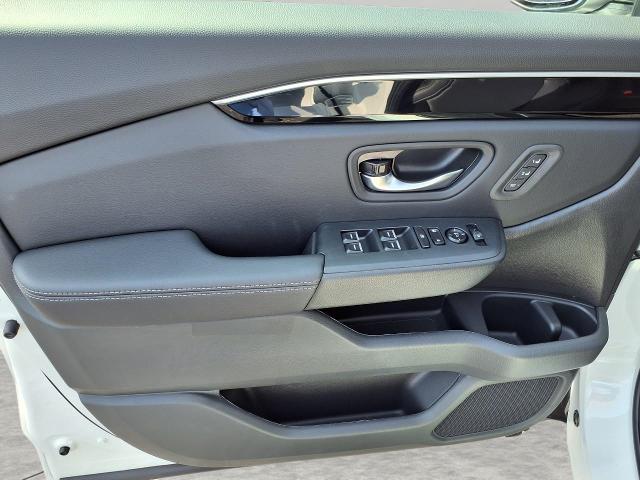 2025 Honda Pilot Vehicle Photo in Oshkosh, WI 54904