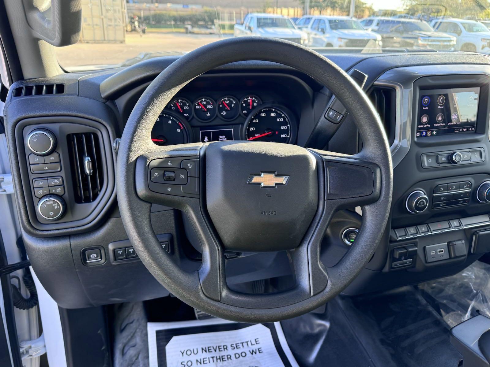 2025 Chevrolet Silverado 3500 HD Chassis Cab Vehicle Photo in GEORGETOWN, TX 78626-7508