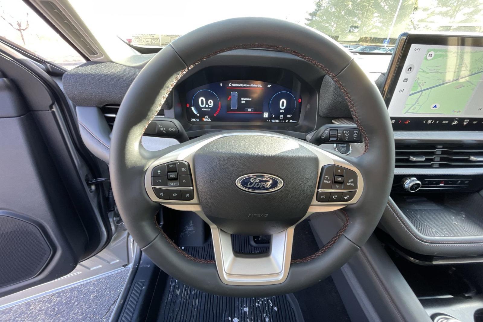 2025 Ford Explorer Vehicle Photo in Belle Vernon, PA 15012