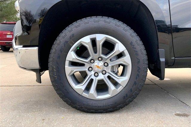 2025 Chevrolet Silverado 1500 Vehicle Photo in KANSAS CITY, MO 64114-4502
