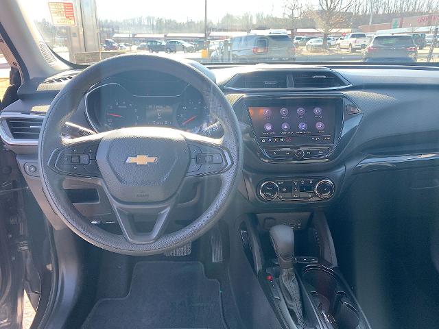2022 Chevrolet Trailblazer Vehicle Photo in MOON TOWNSHIP, PA 15108-2571