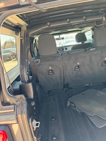2019 Jeep Wrangler Unlimited Vehicle Photo in Peoria, IL 61615