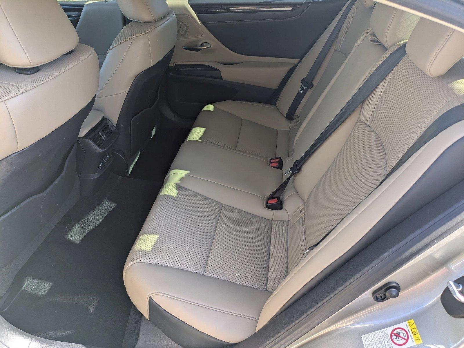 2019 Lexus ES 350 Vehicle Photo in Sarasota, FL 34231