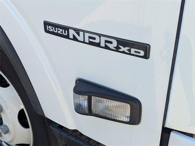 2022 Isuzu NPR XD Vehicle Photo in PASADENA, CA 91107-3803