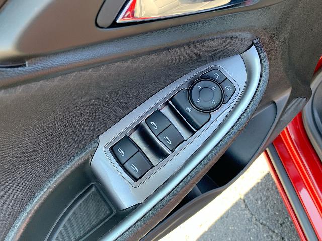 2022 Chevrolet Malibu Vehicle Photo in MOON TOWNSHIP, PA 15108-2571