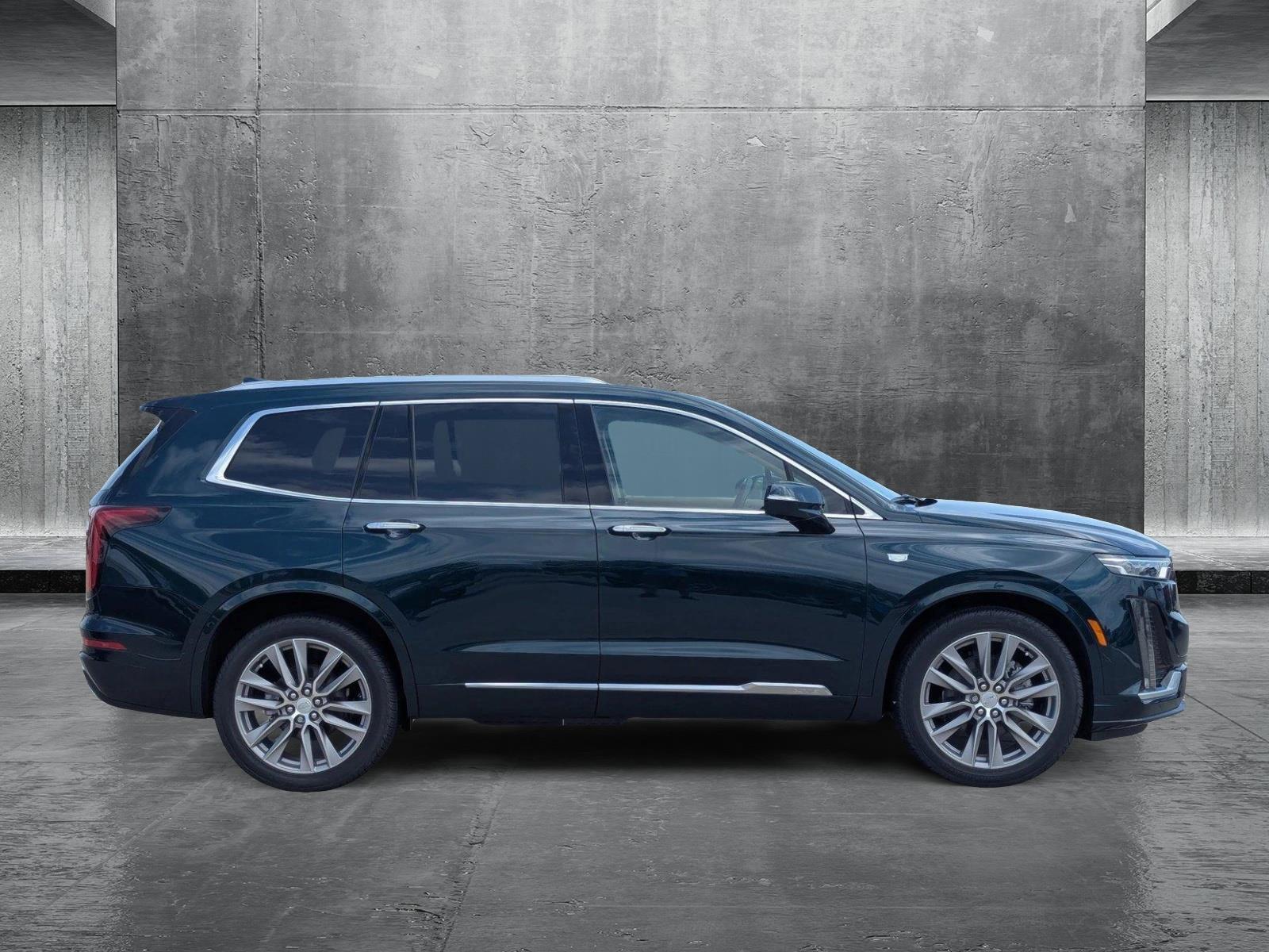 2025 Cadillac XT6 Vehicle Photo in CORPUS CHRISTI, TX 78412-4902