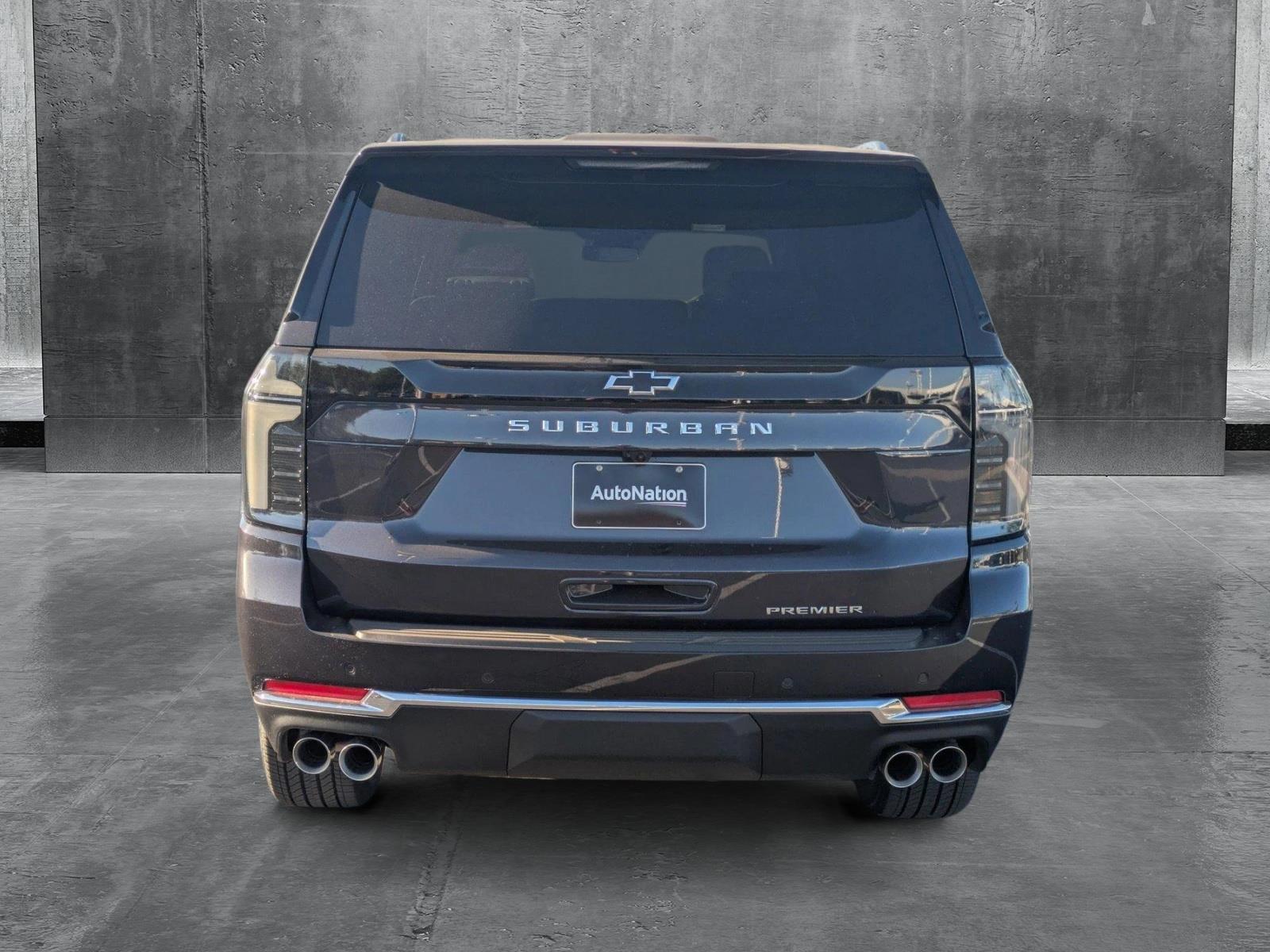 2025 Chevrolet Suburban Vehicle Photo in GILBERT, AZ 85297-0446