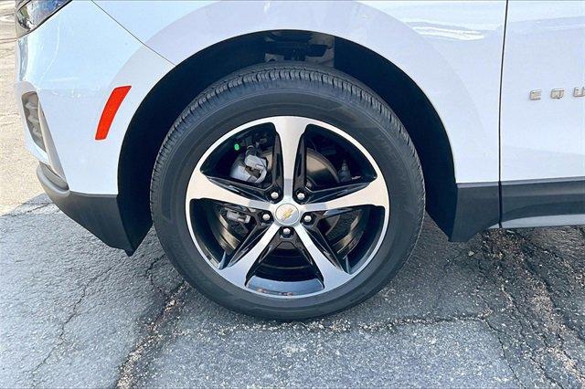 2022 Chevrolet Equinox Vehicle Photo in TOPEKA, KS 66609-0000
