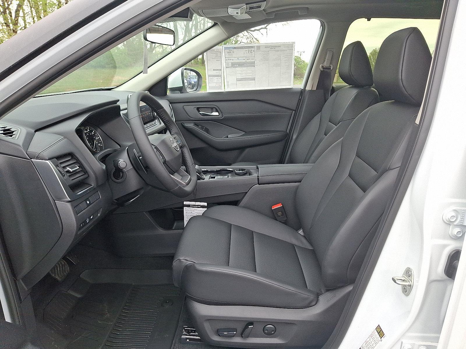 2025 Nissan Rogue Vehicle Photo in Mechanicsburg, PA 17050-2306