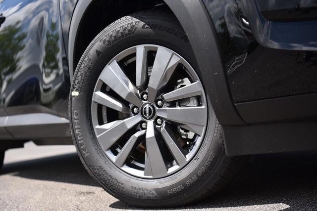 2025 Nissan Pathfinder Vehicle Photo in Ballwin, MO 63011