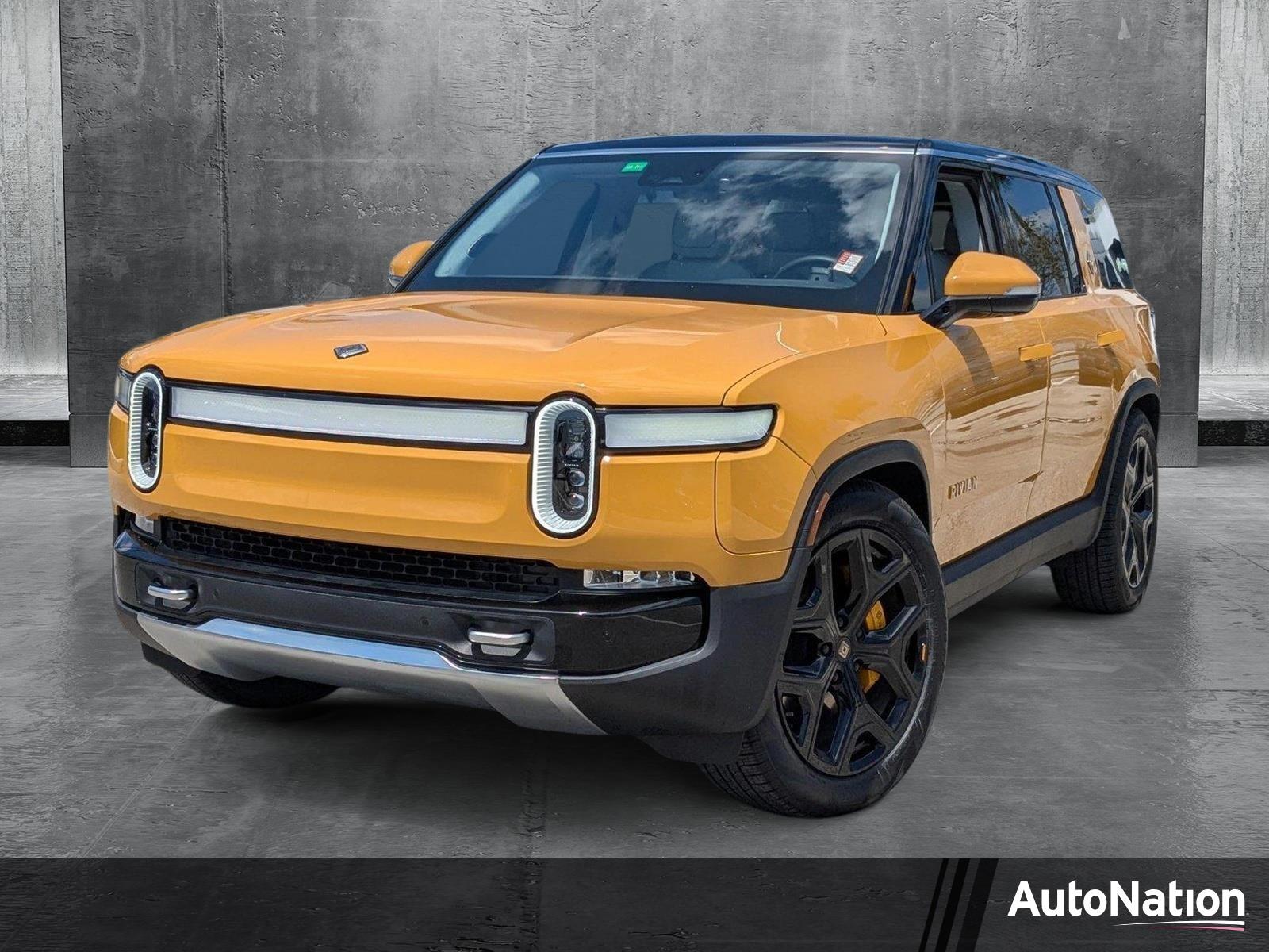 2023 Rivian R1S Vehicle Photo in Miami, FL 33169