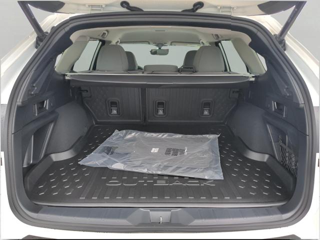 2025 Subaru Outback Vehicle Photo in Green Bay, WI 54304