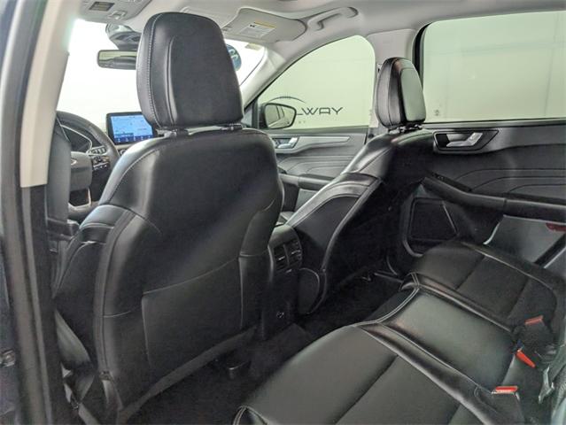 2022 Ford Escape Vehicle Photo in ENGLEWOOD, CO 80113-6708