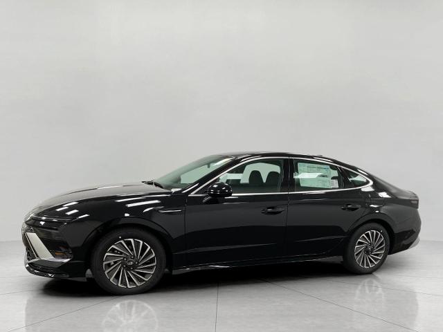 2025 Hyundai SONATA Hybrid Vehicle Photo in Appleton, WI 54913