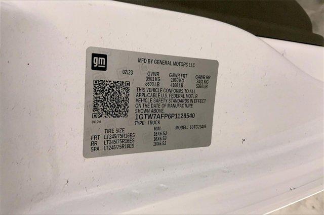 2023 GMC Savana Cargo 2500 Vehicle Photo in KANSAS CITY, MO 64114-4502