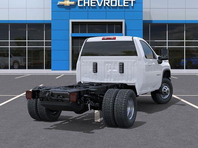 2025 Chevrolet Silverado 3500 HD Chassis Cab Vehicle Photo in PAWLING, NY 12564-3219