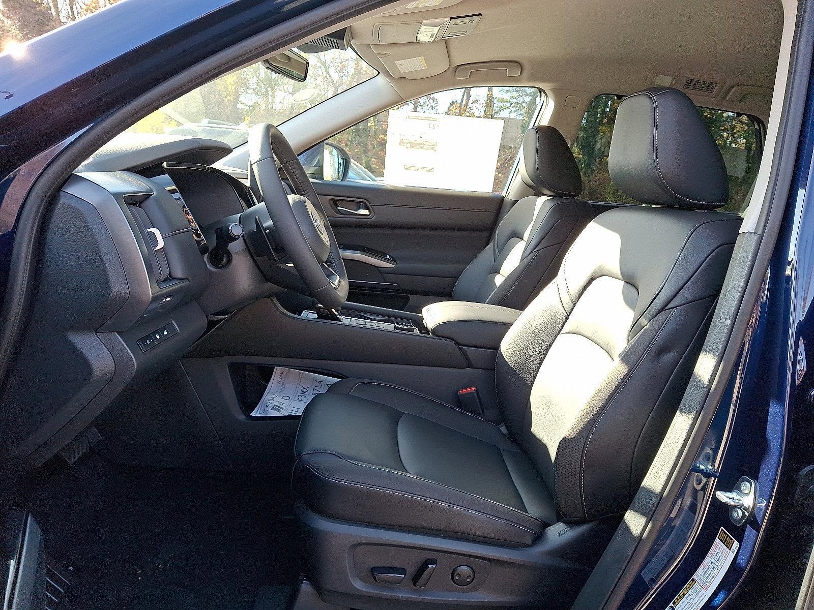 2025 Nissan Pathfinder Vehicle Photo in Jenkintown, PA 19046