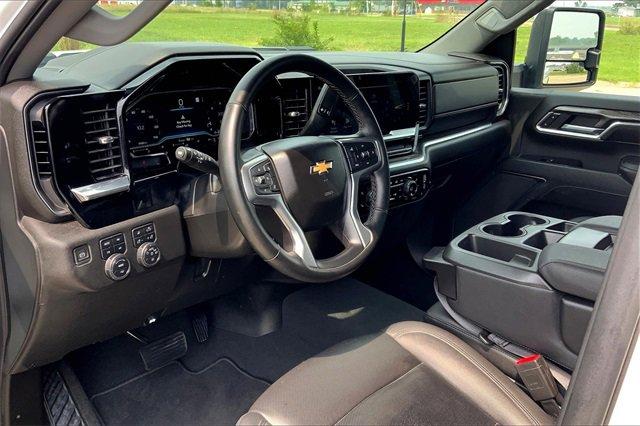 2024 Chevrolet Silverado 2500 HD Vehicle Photo in TOPEKA, KS 66609-0000
